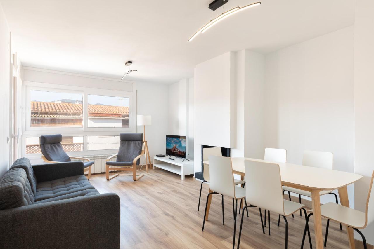 Hauzify I Apartament Big Family Сан Фелиу де Гиксолс Екстериор снимка